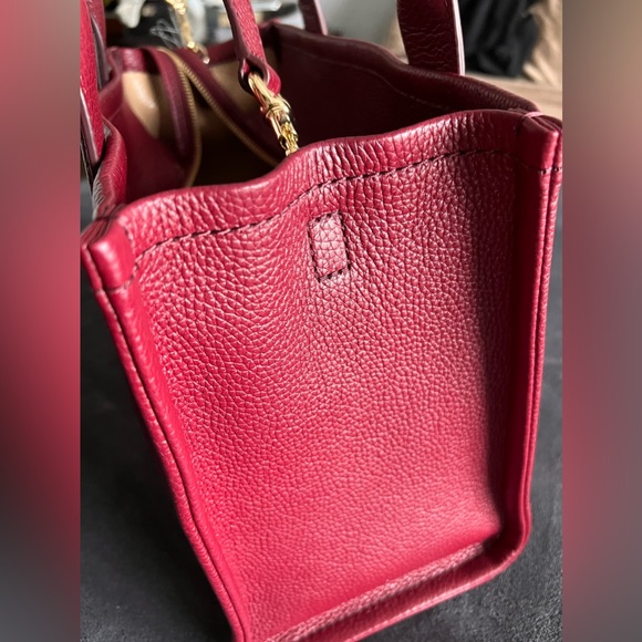 Marc Jacobs Cherry Tote bag Medium - Picture 13 of 14